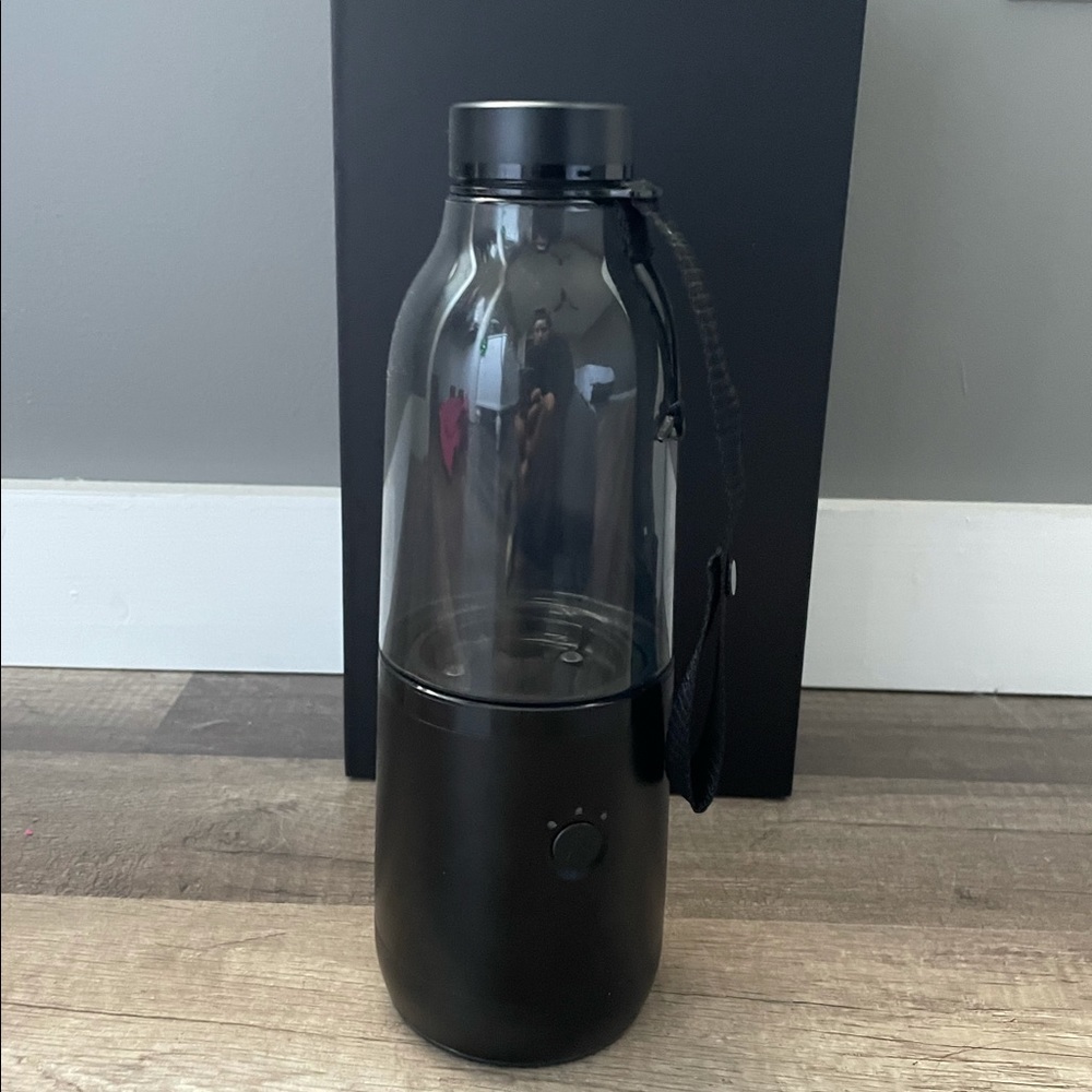 𝙻𝚒𝚏𝚎𝙵𝚞𝚎𝚕𝚜 𝚆𝚊𝚝𝚎𝚛 𝙱𝚘𝚝𝚝𝚕𝚎 - Picture 4 of 11